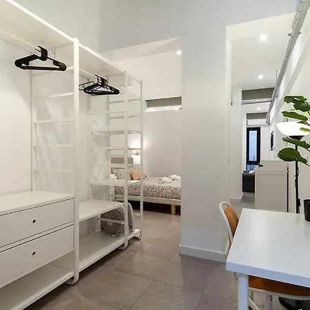 Loft Next To Calle Betis, Area Of Seville-sevillarooms Appartement